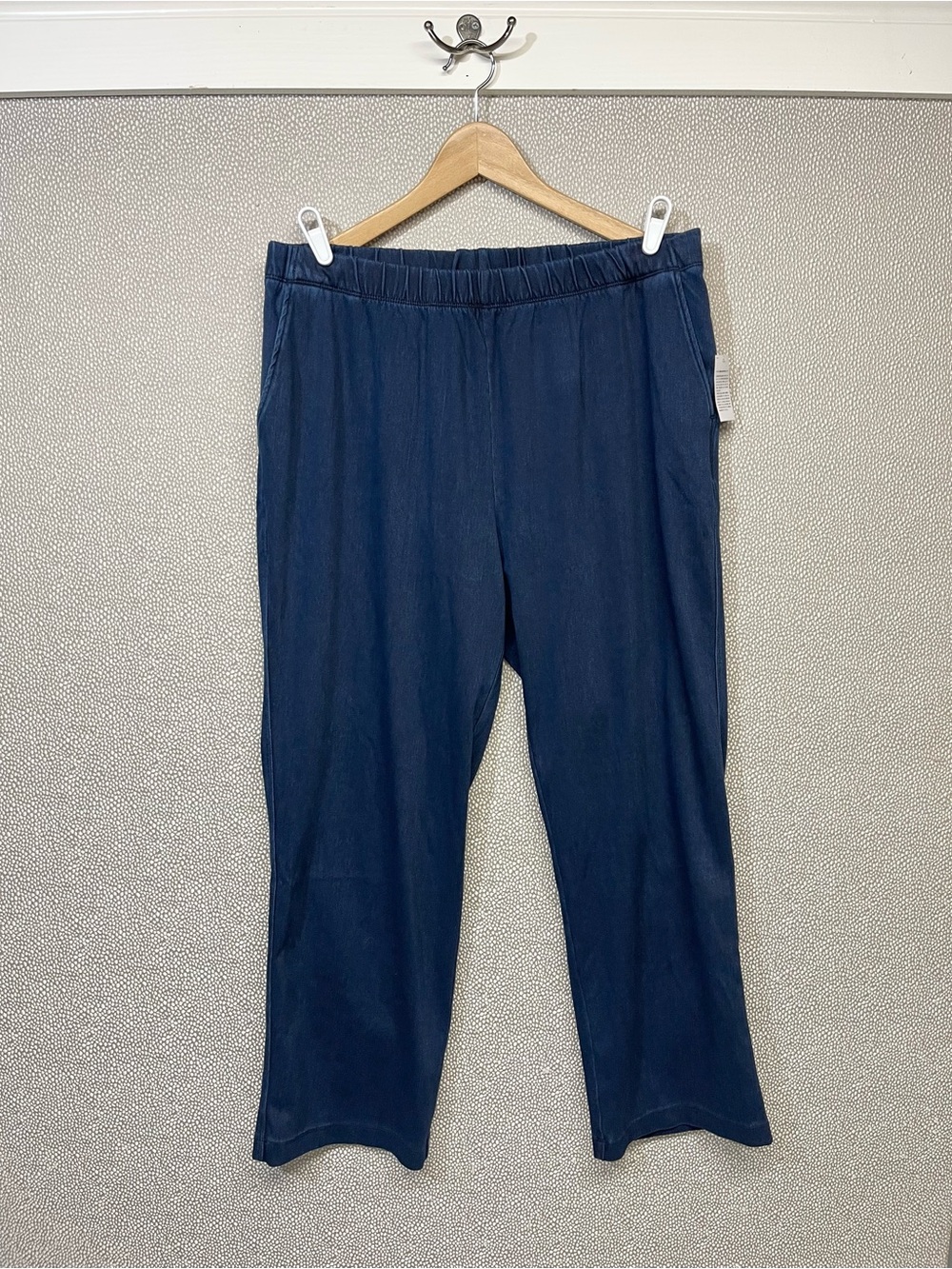 🆕 Lands’ End Sport Knit Straight Leg Elastic Waist Dark Denim Pants NWT